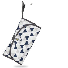 Charger l'image dans la galerie, Tapis à langer portable et imperméable
